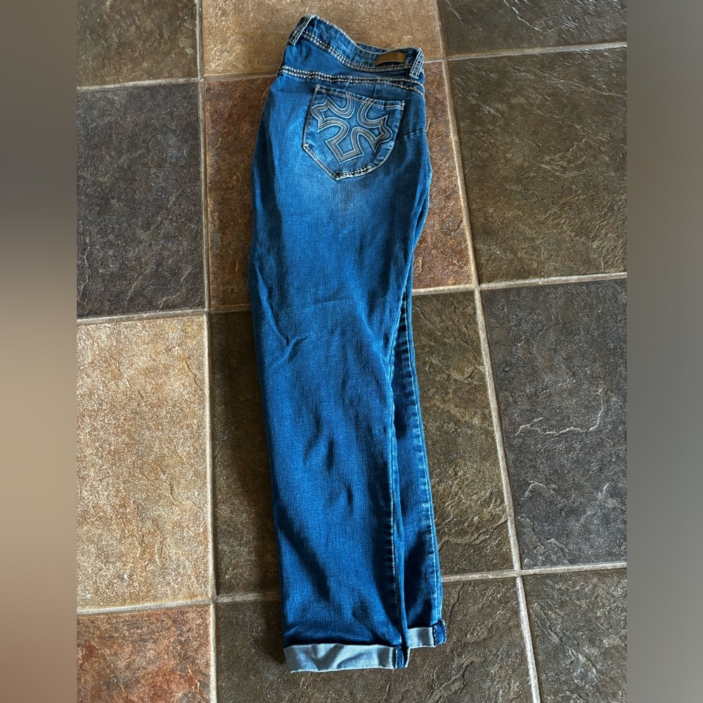 plus size capris